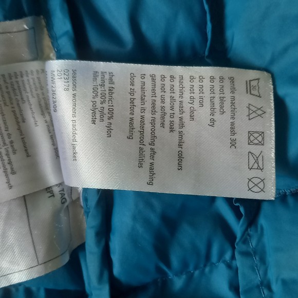 Size 12 Black Padded Hooded Coat Quilted - Picture 12 of 12